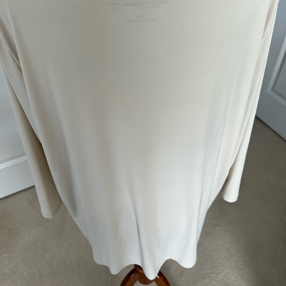 Susan Graver Essentials Elegant Cream Women's Top 2X - Picture 4 of 6